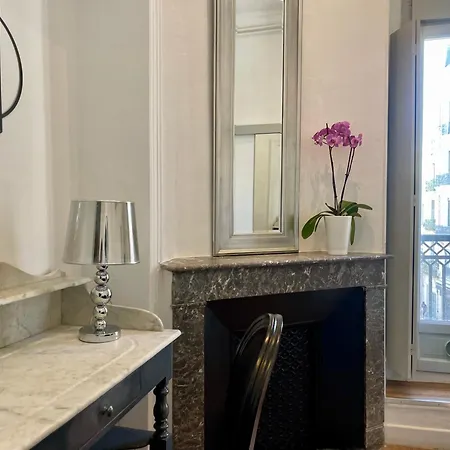 Luxe Et Elegance En Face Des Halles בזייה